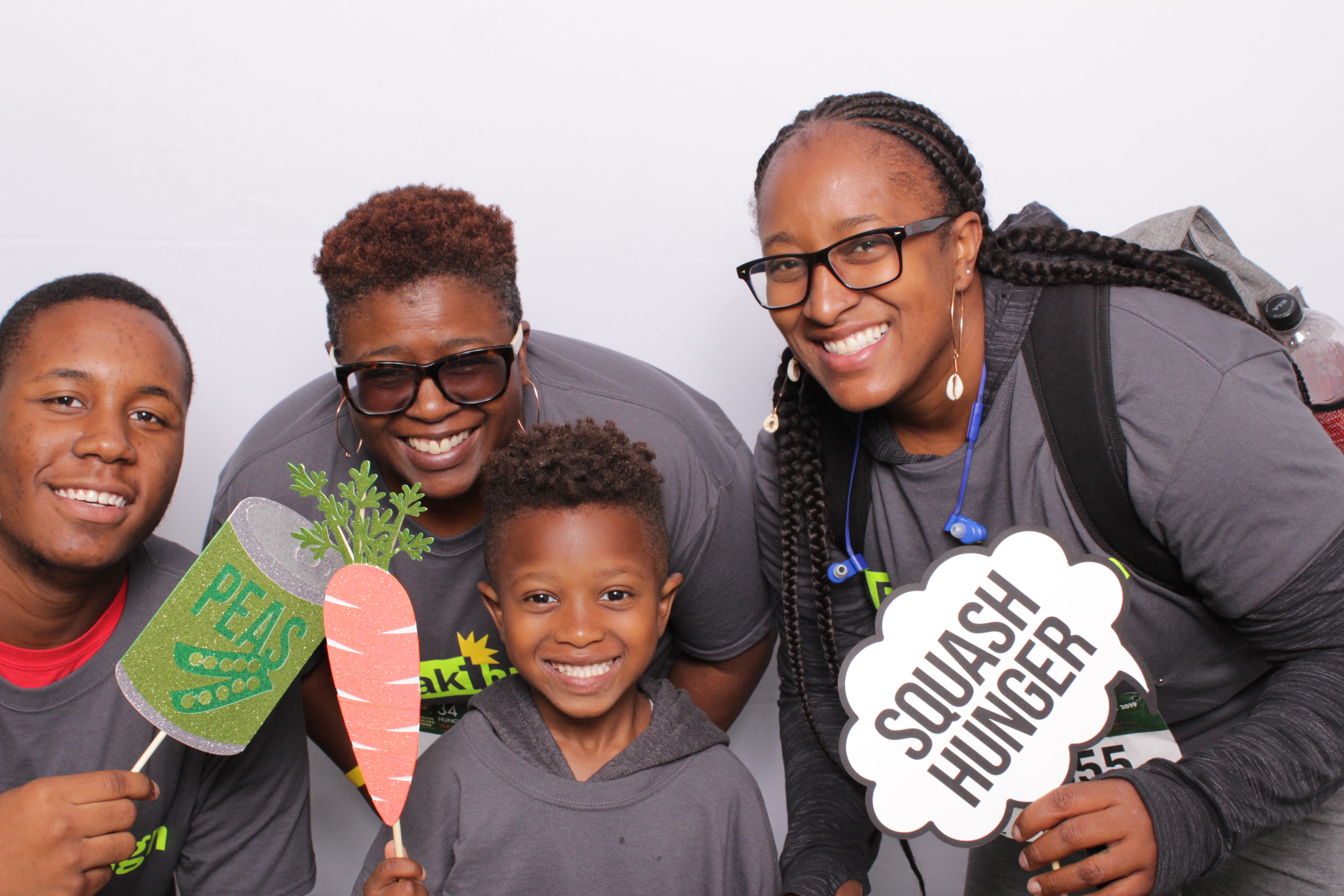 Hunger Walk: Greater Chicago Food Depository | View more photos from the event at events.alfrescophoto.com/u/AlfrescoPhoto/Hunger-Walk-Greater-Chicago-Food-Depository